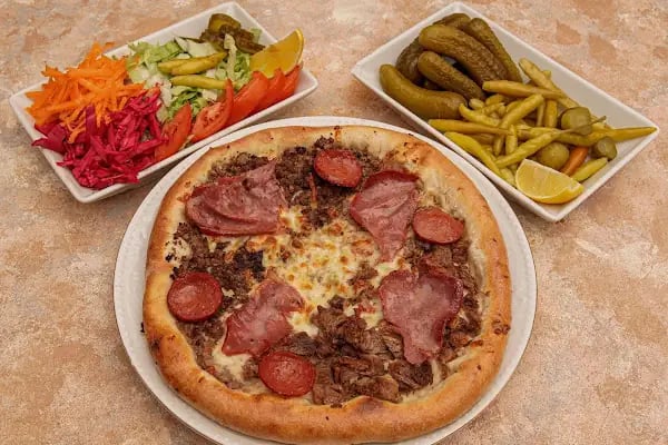 Gemlik Öz Karadeniz Pide Salonu - Resim 9