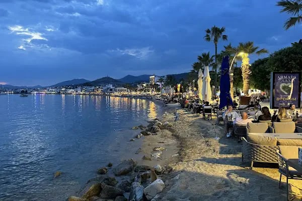 Köşem Cafe & Restaurant & Bar - Resim 10