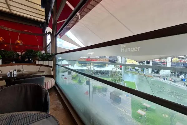 IN Street İstanbul Viaport AVM Mağazası - Resim 5