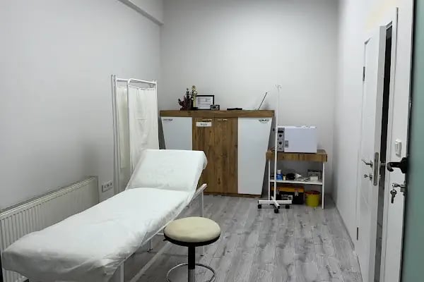 Op.Dr.Orhan BİNİCİER ESTETİK ve PLASTİK CERRAHİSİ - Resim 11