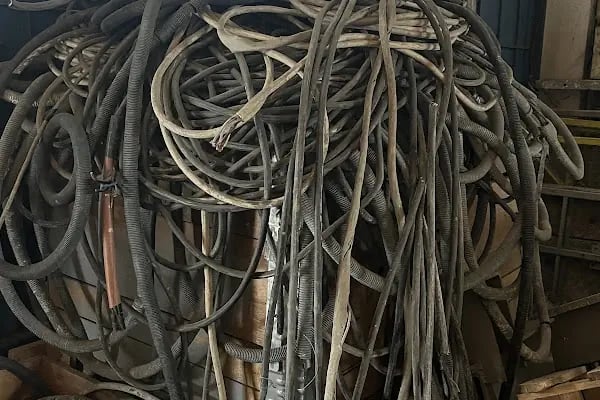 HÜR METAL HURDA GERİ DÖNÜŞÜM -İSTANBUL HADIMKÖY HURDA ALANLAR-KABLO -BAKIR-PASLANMAZ-316-304-ALAN-DEMİR-HURDA PVC-KOMPOZİT - Resim 11