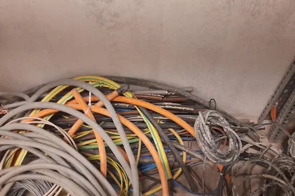 HÜR METAL HURDA GERİ DÖNÜŞÜM -İSTANBUL HADIMKÖY HURDA ALANLAR-KABLO -BAKIR-PASLANMAZ-316-304-ALAN-DEMİR-HURDA PVC-KOMPOZİT - Resim 7