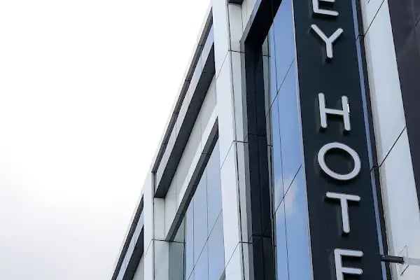 Homey Airport Hotel - Resim 19