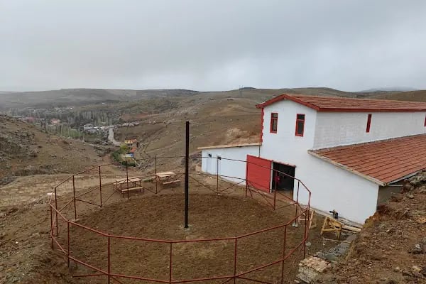 Cihangir binicilik aile tesisi - Resim 2