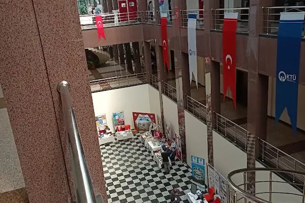 Prof. Dr. Osman Turan Kültür ve Kongre Merkezi - Resim 4