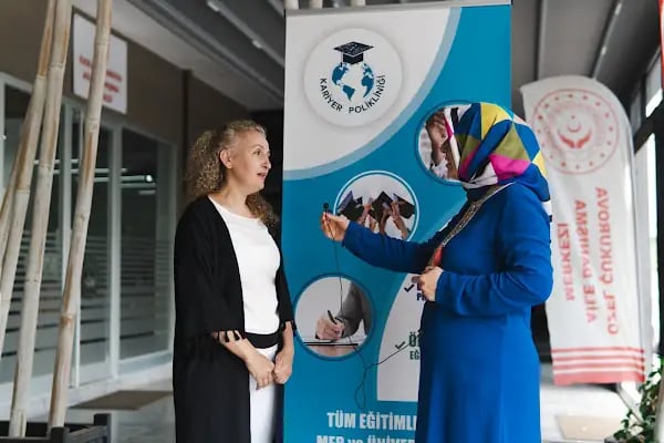 Özel Çukurova Enstitüsü Uzaktan Eğitim Merkezi - Resim 19