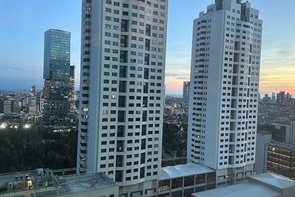 Wyndham Grand İstanbul Levent Heliport - Resim 7