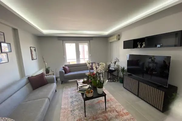 Op. Dr. Mehmet Vural Göz VE Estetik Kliniği - Resim 4
