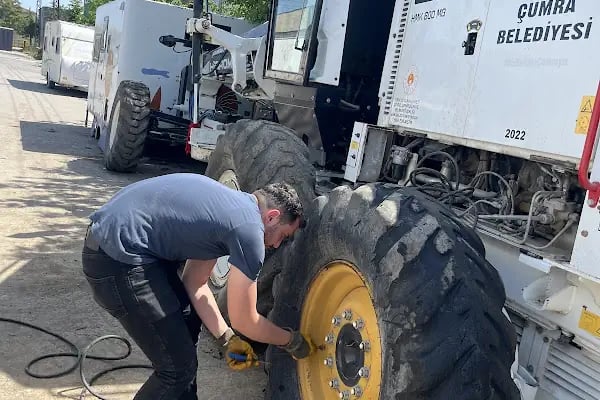 Selçuklu 24 Saat Açık Lastikçi - Konya - Resim 12