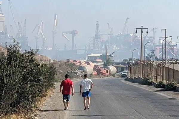 Simsekler Ship Recycling (Gemi Sokum Tersanesi) - Resim 3
