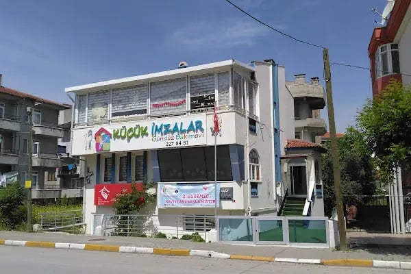 Küçük İmzalar Kreş ve Anaokulu - Resim 8