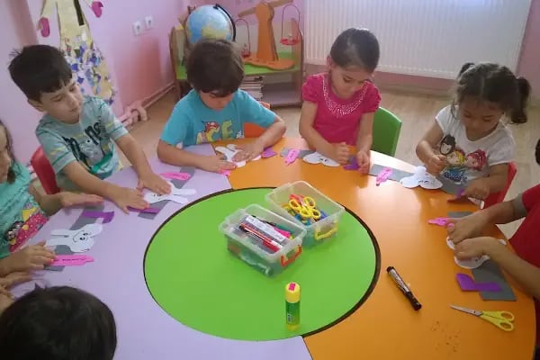 Küçük İmzalar Kreş ve Anaokulu - Resim 18