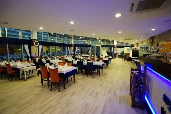 Koyu Mavi Balık Restaurant - Resim 2