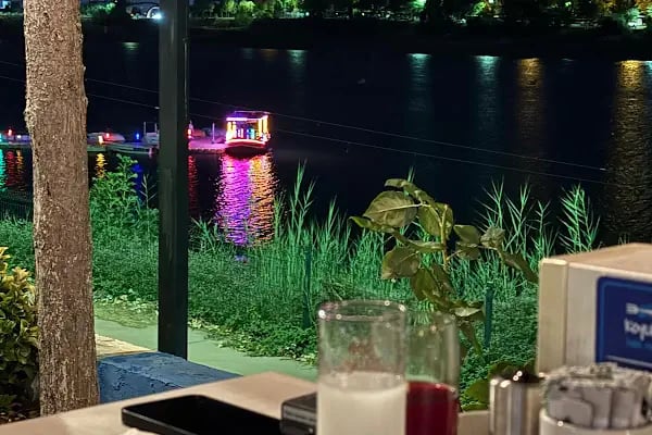 Koyu Mavi Balık Restaurant - Resim 9