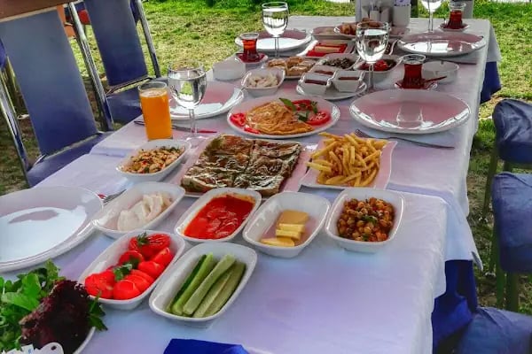 Koyu Mavi Balık Restaurant - Resim 4