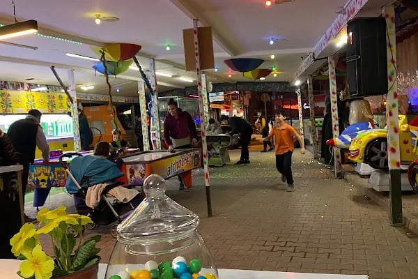 Gürsu Eğlence VE Oyun Merkezi - Resim 6