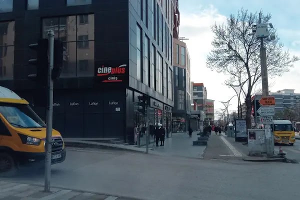 Van CinePlus Sinemaları - Resim 20