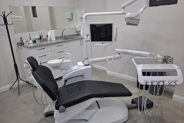 Özel Başiskele Ahmet Melih Bozoğlu Diş Kliniği - Resim 15