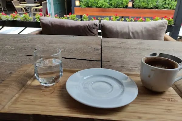 Nana Cafe Restaurant - Resim 1