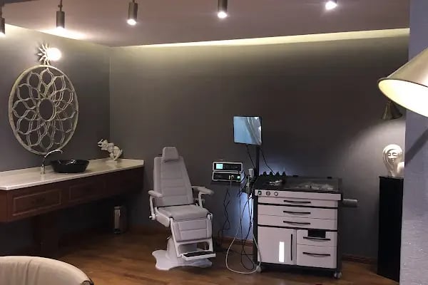 Op.Dr.Furkan Şengöz Yüz ve Burun Estetiği - Resim 12