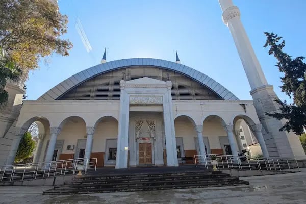 Hacı Ramazan Altun Merkez Cami - Resim 1