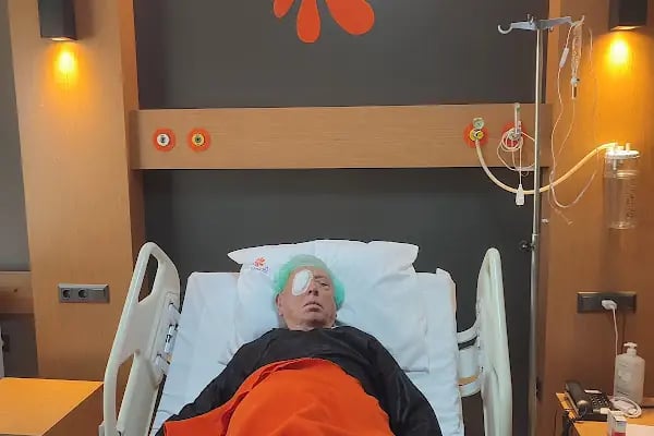 OP.DR. AHMET EROĞLU GÖZ HASTALIKLARI VE CERRAHİSİ UZMANI - Resim 4