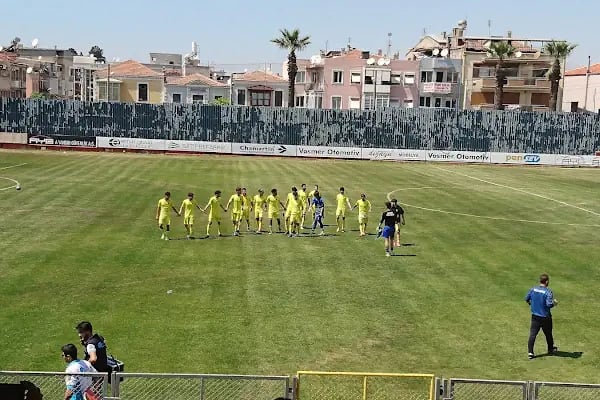 İzmir Buca Stadyumu - Resim 1