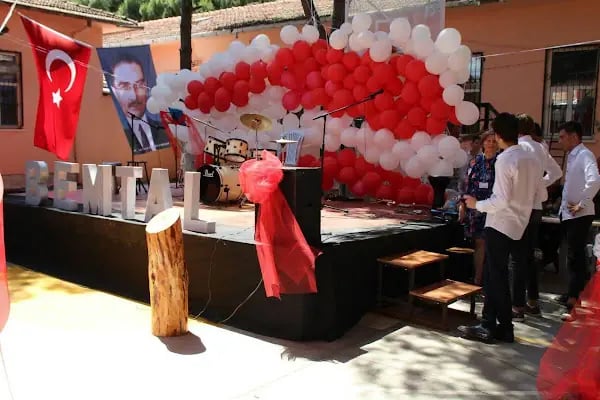 Bergama Mesleki ve Teknik Anadolu Lisesi - Resim 13