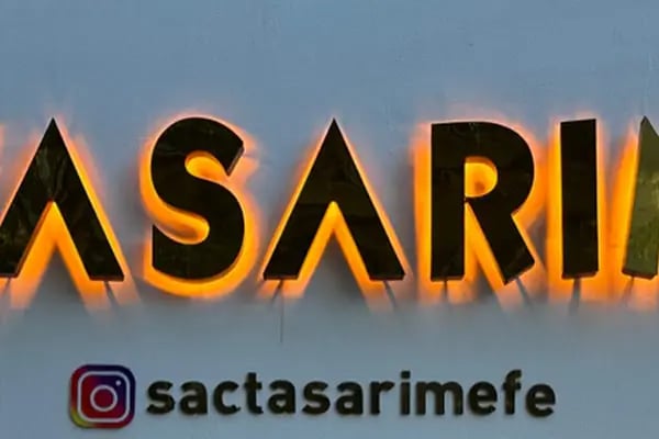 Saç Tasarım Efe HairDesigner-Buca Bayan Kuaförü - Resim 7