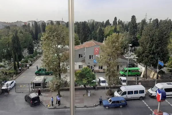 Beşyüzevler Mezarlığı - Resim 5