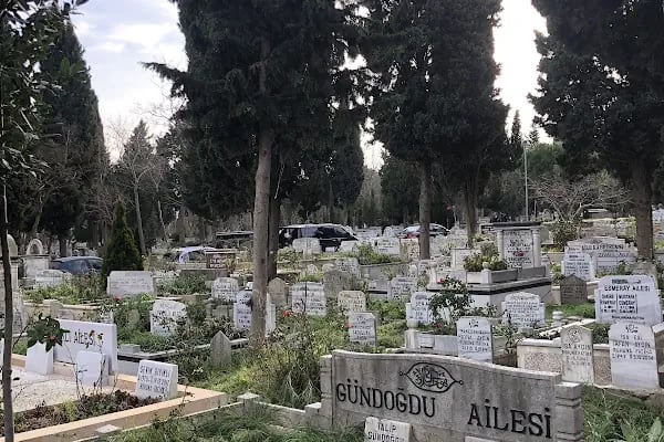 Beşyüzevler Mezarlığı - Resim 19