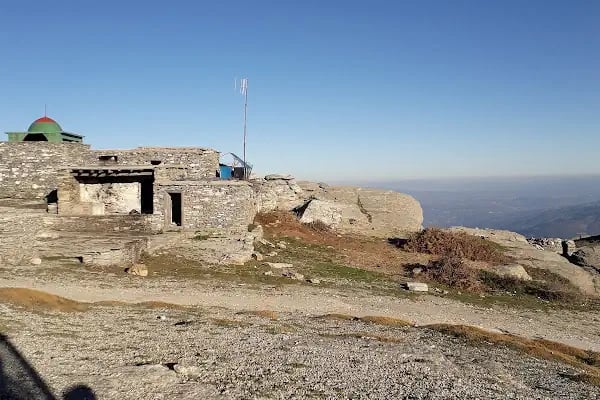Madran Baba Türbesi - Resim 3
