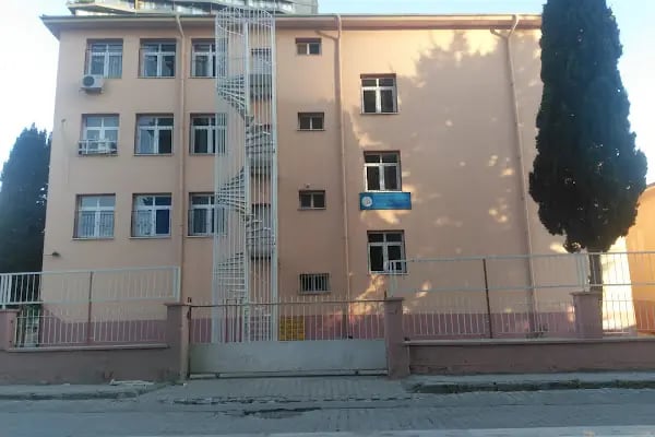 Halide Edip Adıvar Anadolu Lisesi - Resim 8