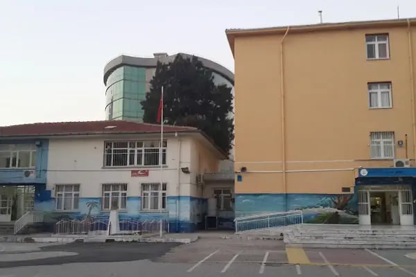 Halide Edip Adıvar Anadolu Lisesi - Resim 9