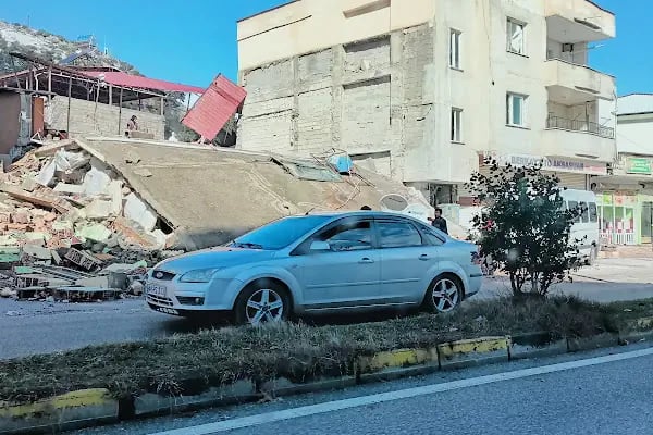 Aydınlık Mahallesi Cami - Resim 1