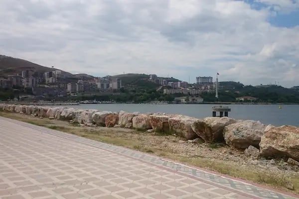 Gemlik Otobüs Garajı - Resim 8