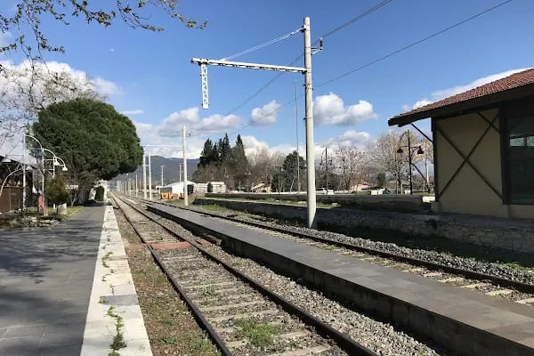 Tcdd Bayındır Tren Garı - Resim 9