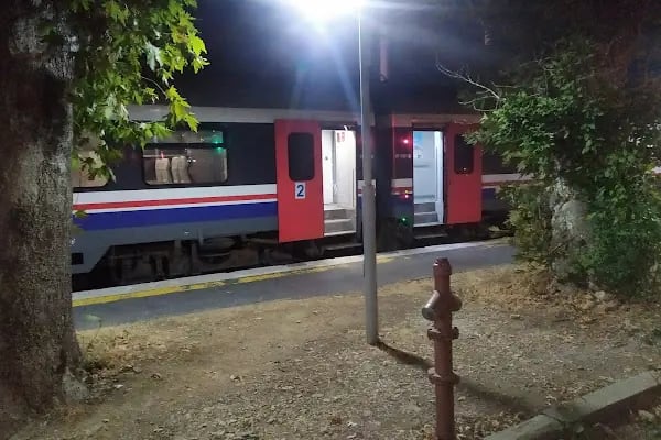 Tcdd Bayındır Tren Garı - Resim 6