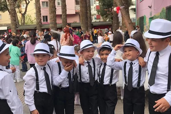 Süleyman Eczacıbaşı İlköğretim Okulu - Resim 2