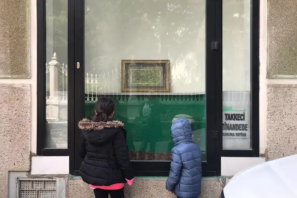 Takkeci sinan dede türbesi - Resim 3