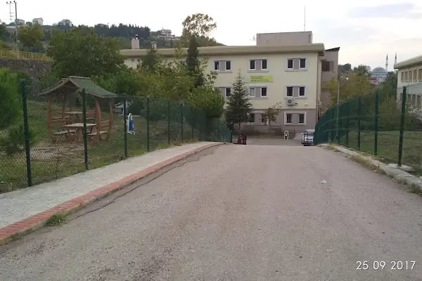 Başiskele Kız Anadolu İmam Hatip Lisesi - Resim 10