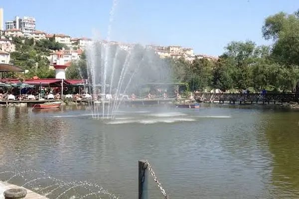Bahçeşehir Gölet Parkı - Resim 13