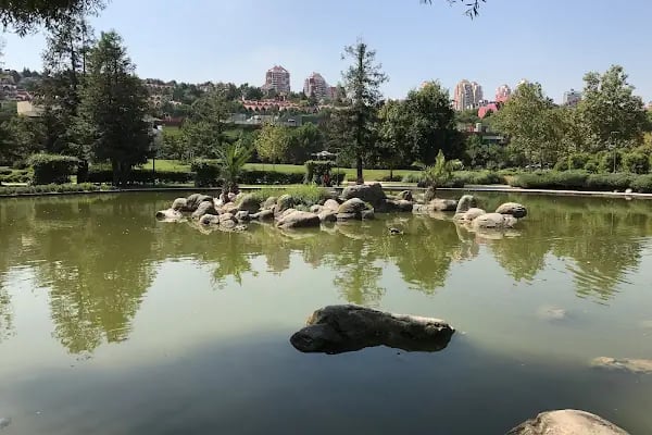 Bahçeşehir Gölet Parkı - Resim 4