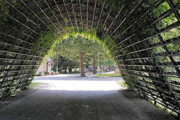 Bahçeşehir Gölet Parkı - Resim 10