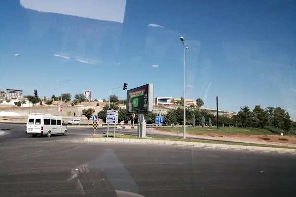 S.B.Ü. Şanlıurfa Mehmet Akif İnan Eğitim ve Araştırma Hastanesi - Resim 8