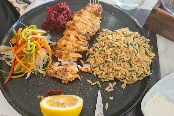 Maki Restoran Uğur Mumcu - Resim 4