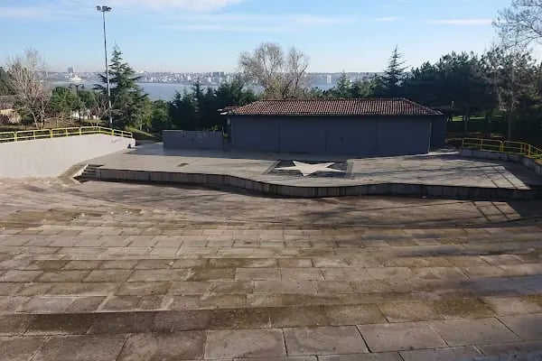 Gümüşpala Nejat Uygur Açıkhava Sahnesi - Resim 16