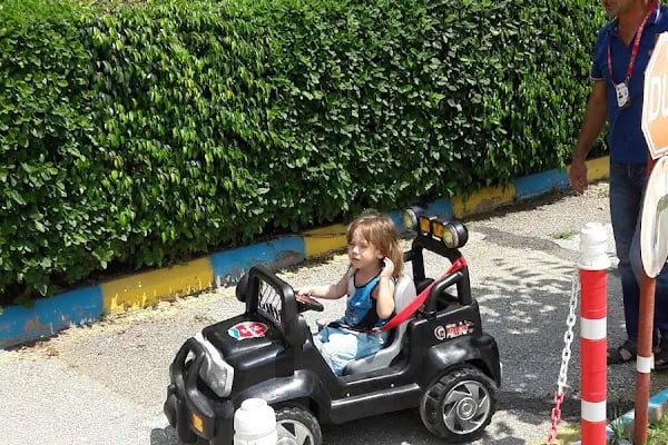 Çocuk Trafik Eğitim Parkı - Resim 14