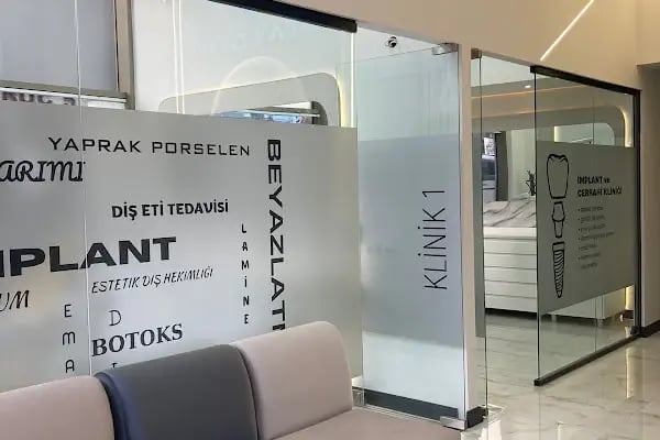 Uzay Dent Ağız ve Diş Sağlığı Polikliniği - Resim 1
