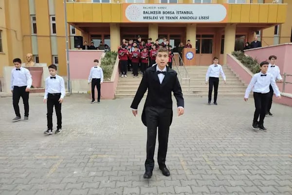 Balıkesir Borsa İstanbul Mesleki ve Teknik Anadolu Lisesi - Resim 2